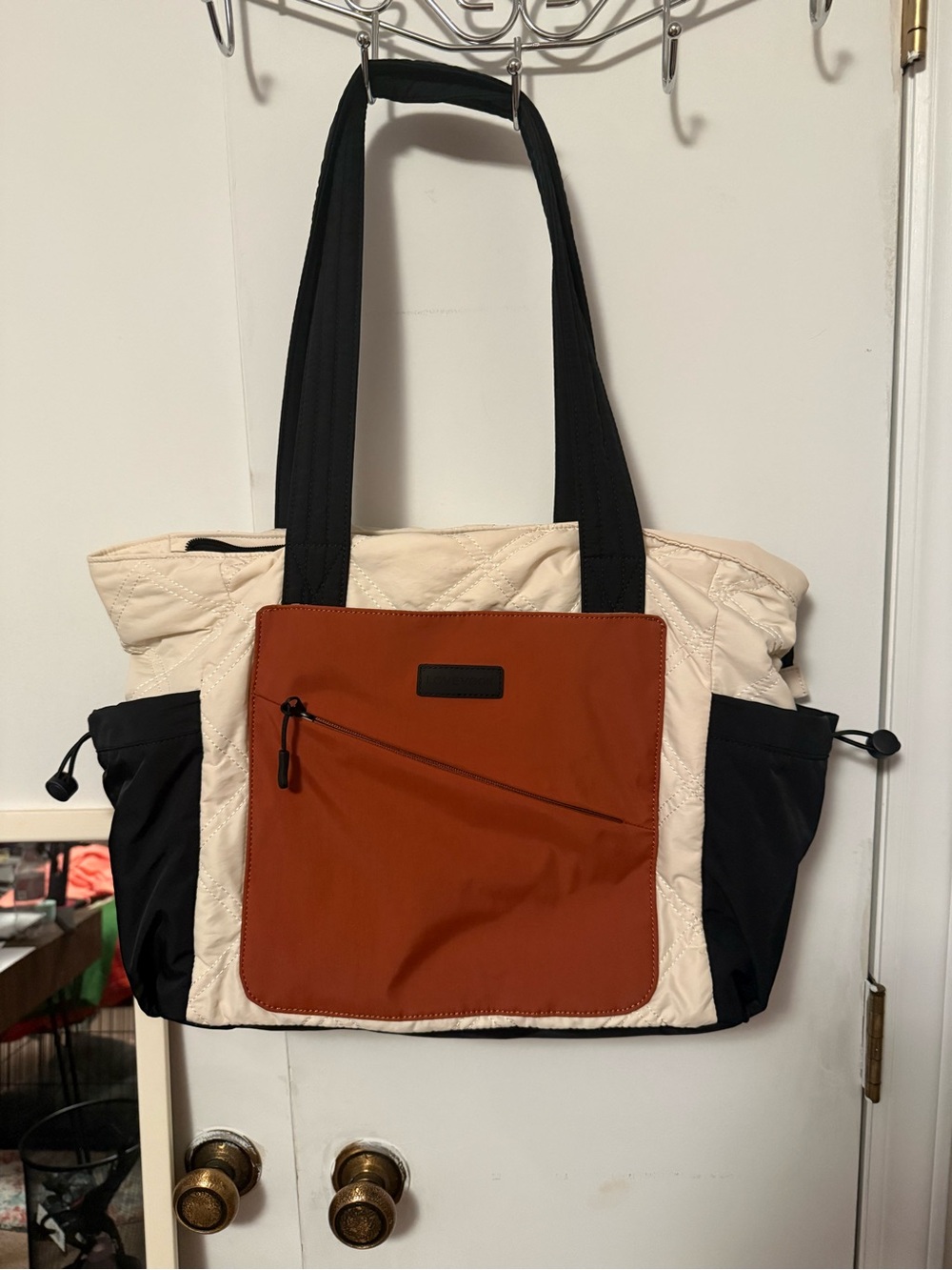 Lovevook Colorblock Quilted Tote in Cream, Black & Rust